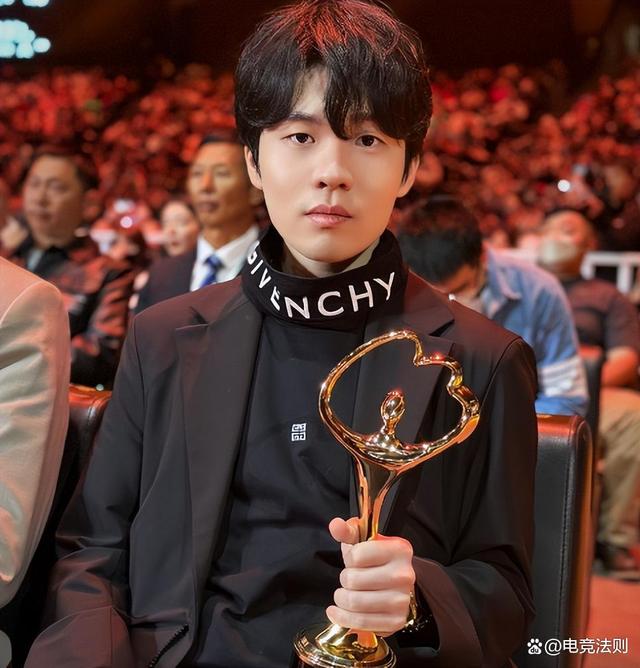 AYX- rookie直播间 